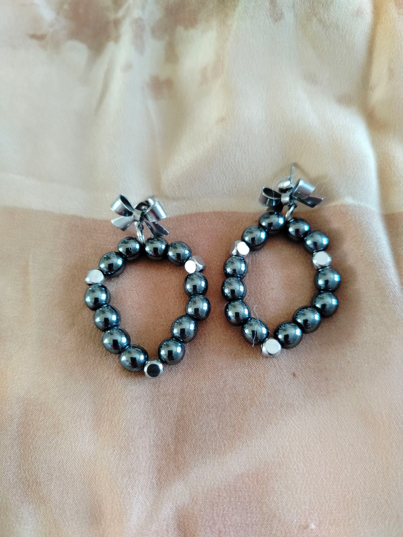 Boucles d’oreilles en hématite gris argenté et acier inoxydable